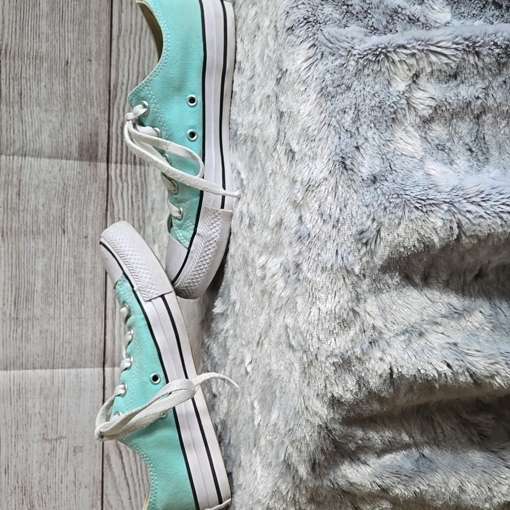 Converse Teal Sneakers, Womens Size 6, Great Condition - Picture 9 of 10